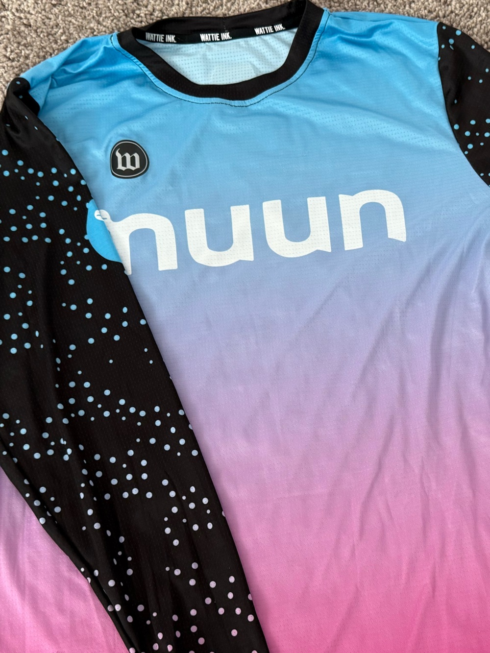 L/XL Nuun Long Sleeve Gradient Cycling Jersey